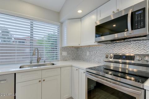 4358 E Lone Cactus Dr, Phoenix, AZ 85050 photo 4