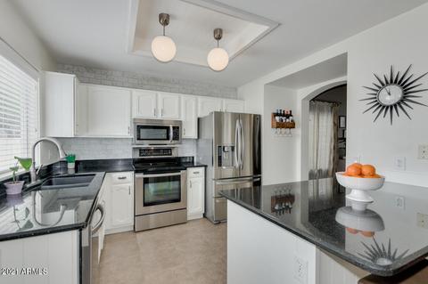 1006 S Tiago Dr, Gilbert, AZ 85233 photo 11