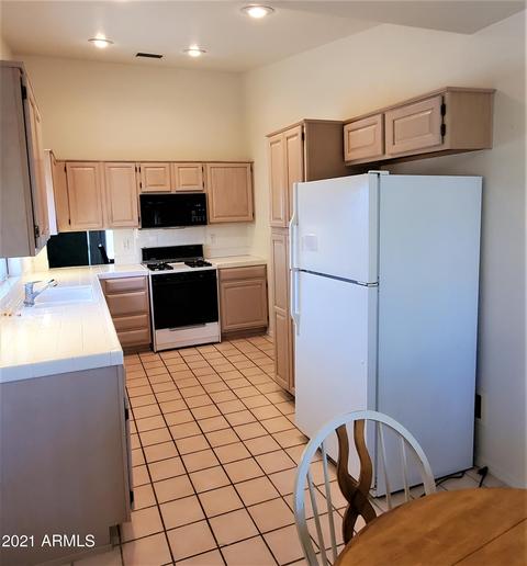 907 E Cholla Ct, Pearce, AZ 85625 photo 7