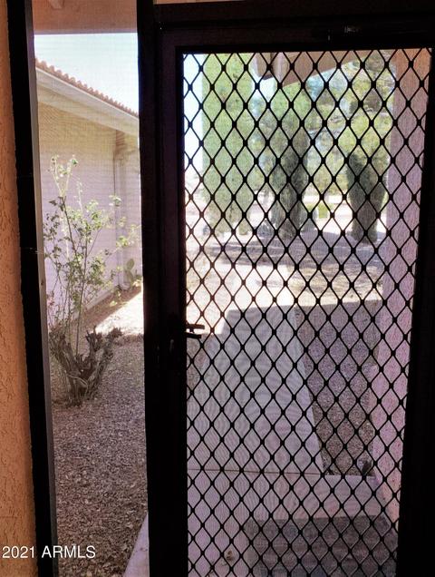 907 E Cholla Ct, Pearce, AZ 85625 photo 3