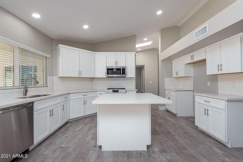 3931 E Cholla Canyon Dr, Phoenix, AZ 85044 photo 6