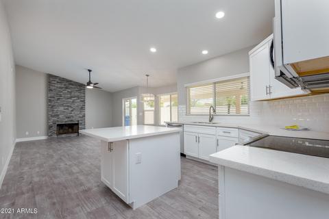 3931 E Cholla Canyon Dr, Phoenix, AZ 85044 photo 3
