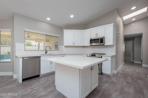 3931 E Cholla Canyon Dr, Phoenix, AZ 85044 photo 5