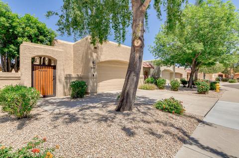 4550 E Wescott Dr, Phoenix, AZ 85050 photo 2