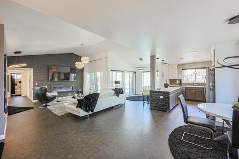 2756 E Downing Cir, Mesa, AZ 85213 photo 12