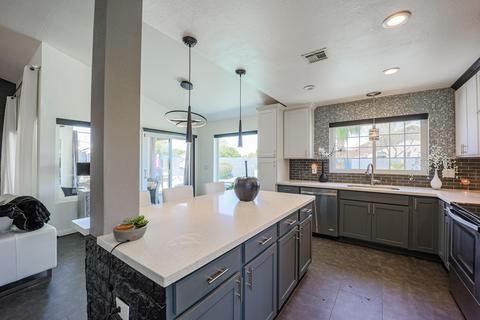 2756 E Downing Cir, Mesa, AZ 85213 photo 16
