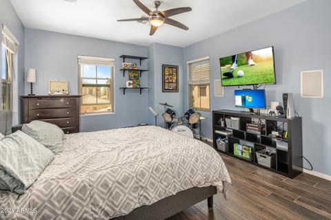 3988 E Robin Ln, Phoenix, AZ 85050 photo 13