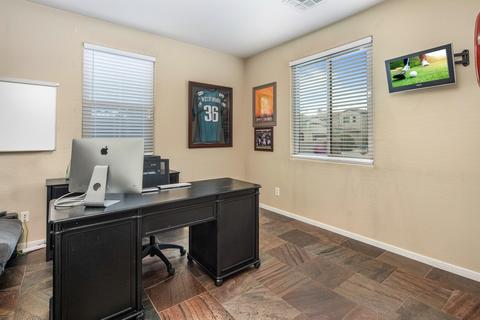 3988 E Robin Ln, Phoenix, AZ 85050 photo 12