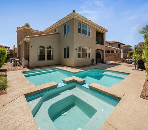 3988 E Robin Ln, Phoenix, AZ 85050 photo 4