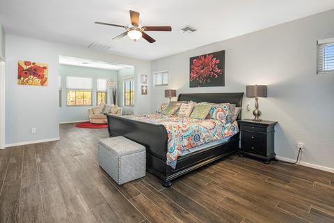 3988 E Robin Ln, Phoenix, AZ 85050 photo 8