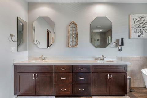 3988 E Robin Ln, Phoenix, AZ 85050 photo 10