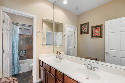 3988 E Robin Ln, Phoenix, AZ 85050 photo 15