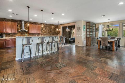 3988 E Robin Ln, Phoenix, AZ 85050 photo 6