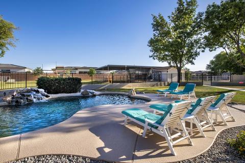 2511 E Arrowhead Trl, Gilbert, AZ 85297 photo 3