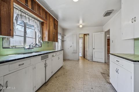 525 E Cheery Lynn Rd, Phoenix, AZ 85012 photo 11