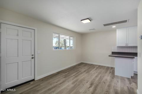 2086 E 10th St, Tempe, AZ 85281 photo 3