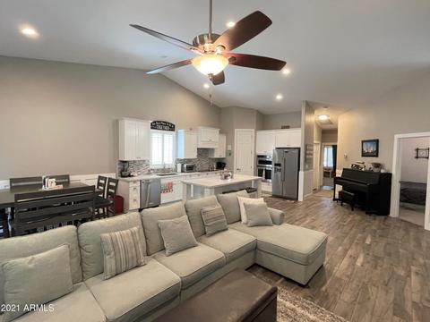 2079 E Huron Ct, Gilbert, AZ 85234 photo 10