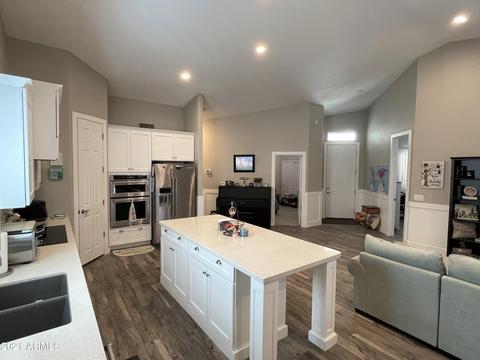 2079 E Huron Ct, Gilbert, AZ 85234 photo 7