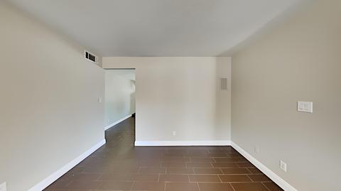 2136 E Greenway Dr, Tempe, AZ 85282 photo 6