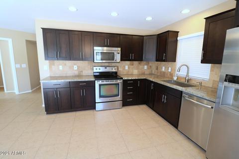 3025 E Blackhawk Dr, Phoenix, AZ 85050 photo 4