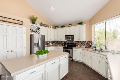 9357 E Princess Dr, Mesa, AZ 85207 photo 2