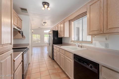 727 E Desert Ave, Apache Junction, AZ 85119 photo 6