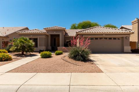 715 W Estrella Dr, Gilbert, AZ 85233 photo 1