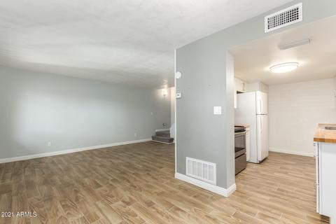 1014 E Diamond Dr, Tempe, AZ 85283 photo 6
