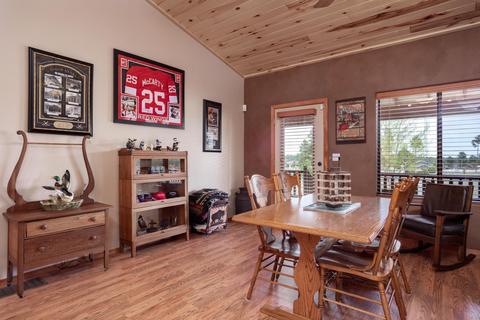 2242 Kodiak Cir, Overgaard, AZ 85933 photo 7