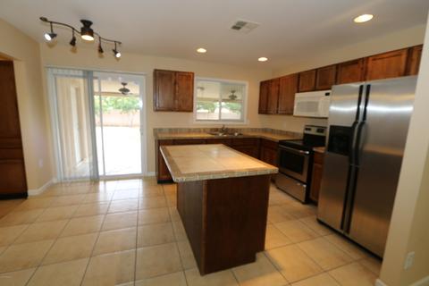 3325 E Helena Dr, Phoenix, AZ 85032 photo 9