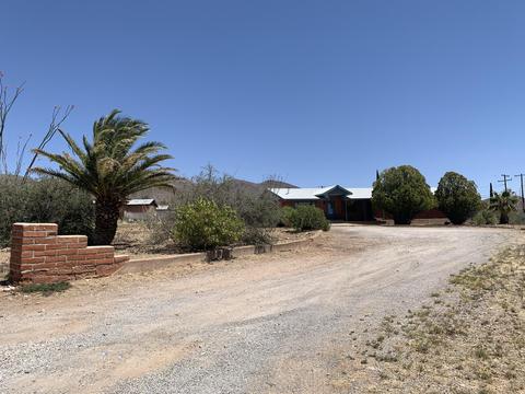67 Mohave Dr, Bisbee, AZ 85603 photo 3