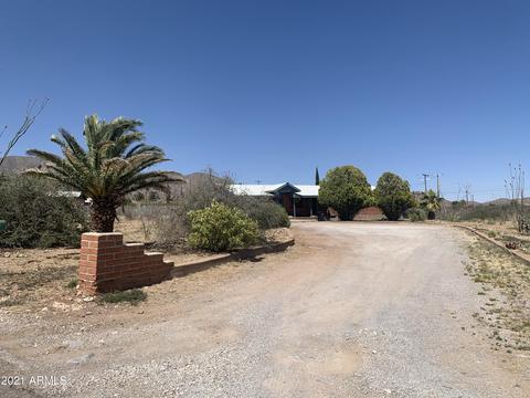 67 Mohave Dr, Bisbee, AZ 85603 photo 2