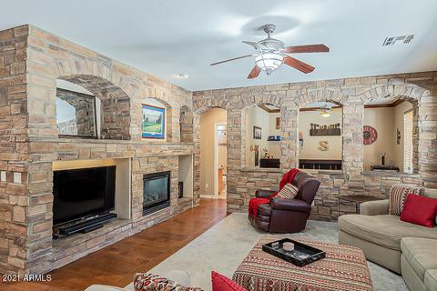 286 Elgin St, Gilbert, AZ 85295 photo 3