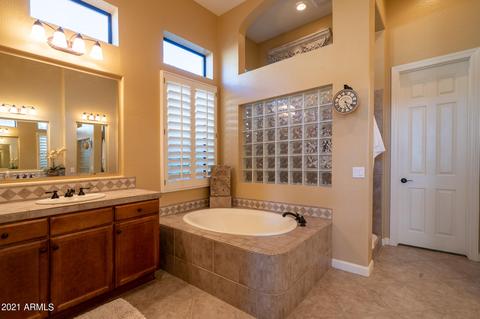 8044 E Teton Cir, Mesa, AZ 85207 photo 9