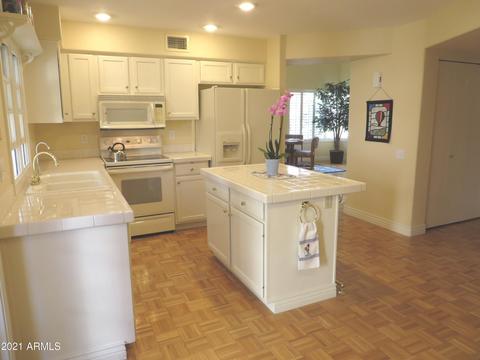 3916 E Gail Dr, Phoenix, AZ 85044 photo 5