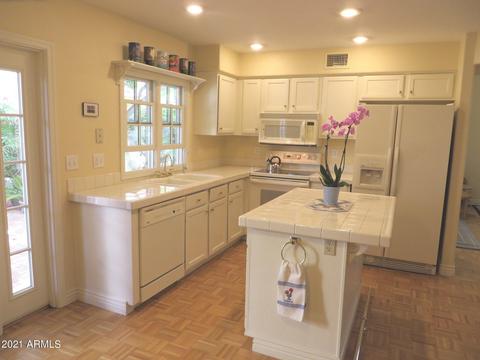 3916 E Gail Dr, Phoenix, AZ 85044 photo 6