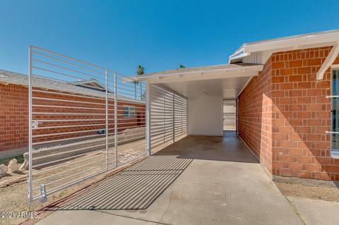 3942 W Stella Ln, Phoenix, AZ 85019 photo 2