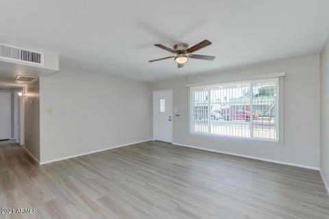 3942 W Stella Ln, Phoenix, AZ 85019 photo 10