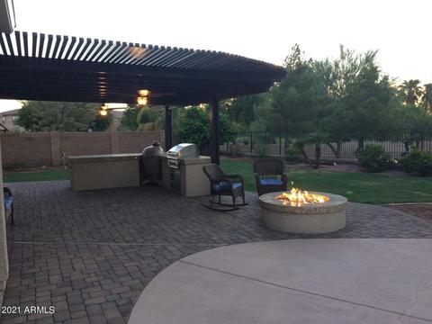 1228 E Macaw Dr, Gilbert, AZ 85297 photo 2