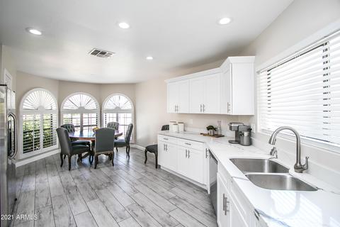 4034 E Round Hill Dr, Phoenix, AZ 85028 photo 13
