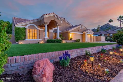 2801 E Winchcomb Dr, Phoenix, AZ 85032 photo 1