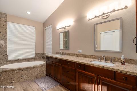 2801 E Winchcomb Dr, Phoenix, AZ 85032 photo 27