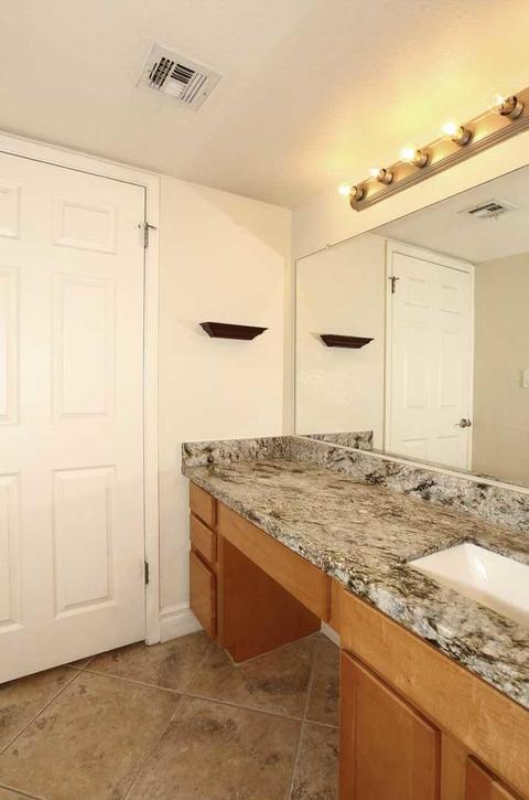 3825 E Camelback Rd #165, Phoenix, AZ 85018 photo 13