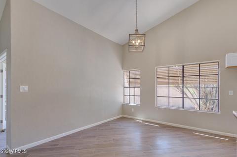 5231 E Greenway Cir, Mesa, AZ 85205 photo 10