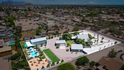 6902 E Indigo St, Mesa, AZ 85207 photo 2