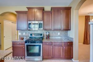 2405 E Rustling Oaks Ln, Phoenix, AZ 85024 photo 6