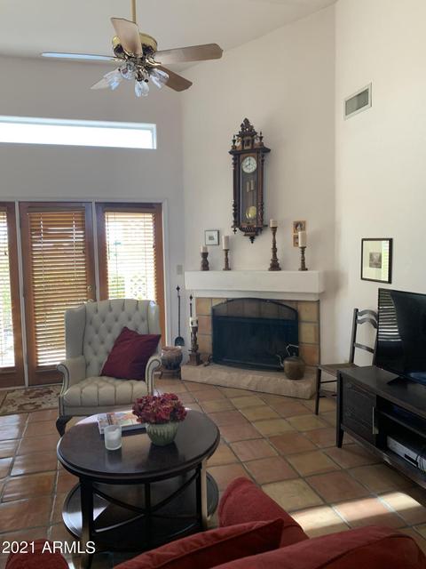 1713 E Gelding Dr, Phoenix, AZ 85022 photo 4