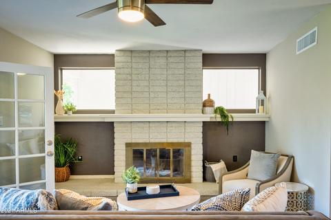 2043 E Mulberry Dr, Phoenix, AZ 85016 photo 9