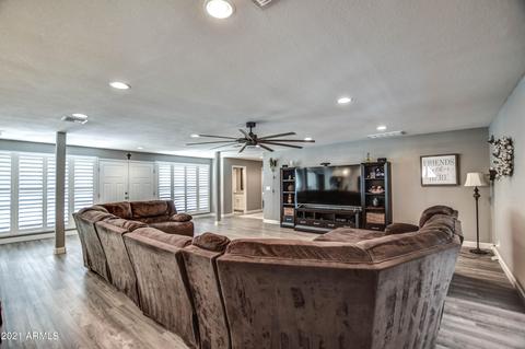 301 N 57th Pl, Mesa, AZ 85205 photo 9