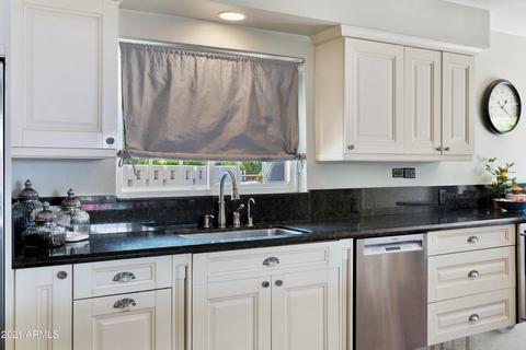 6530 N 1st Pl, Phoenix, AZ 85012 photo 13